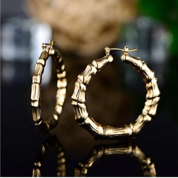 GOLD 18k Gold Plated Textured Hoop Earrings - Picture 4 of 4